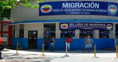 Al menos 112 colombianos acudieron a colocar sello húmedo en Control Fronterizo durante primer día de activación