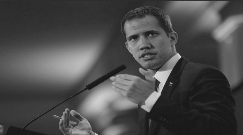 Periodista de Aragua agredida por equipo de seguridad desmiente a Guaidó