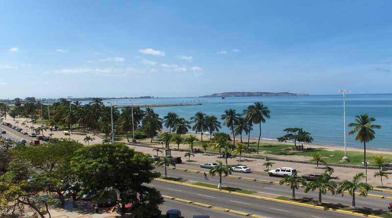 Protección Civil monitorea retracción del mar en costas de Puerto La Cruz
