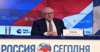 Rusia dice que EE.UU. "juega con fuego" en la red contra Moscú