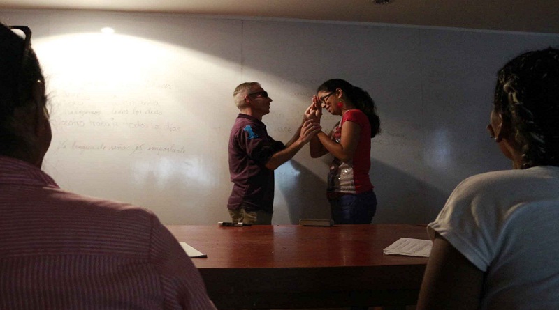 Museo de Arte Contemporáneo continúa ofreciendo Taller Abierto de Lenguaje de Señas (Foto Maccar)