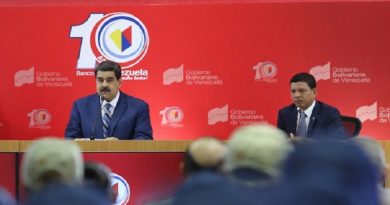 Banco de Venezuela abre servicio especial para intercambio de divisas a bolívares en taquillas