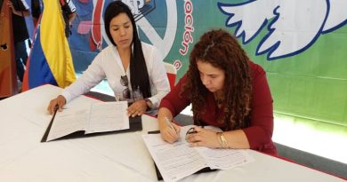 Iris Varela, realizó la firma de la alianza estratégica entre el Ministerio Penitenciario y la Sociedad Mercantil Municipal "Pinta Color Tocuyito, C.A, para instalar una Planta de Producción de Pinturas.