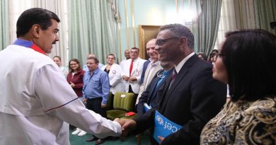 Gobierno Boivariano mantendrá 6.500 centros abiertos para completar meta de Vacunación de las Américas