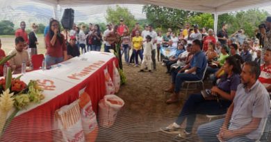 Productores agrourbanos de Guacara reciben financiamientos y tierras para cosechar maíz