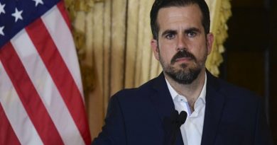 Gobernador de Puerto Rico Ricardo Rosselló renunció a la presiencia del PNP
