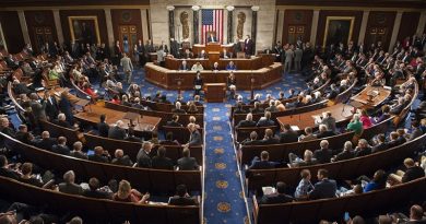 Cámara de Representantes de EEUU bloquea posibles ataques a Irán sin su aprobación