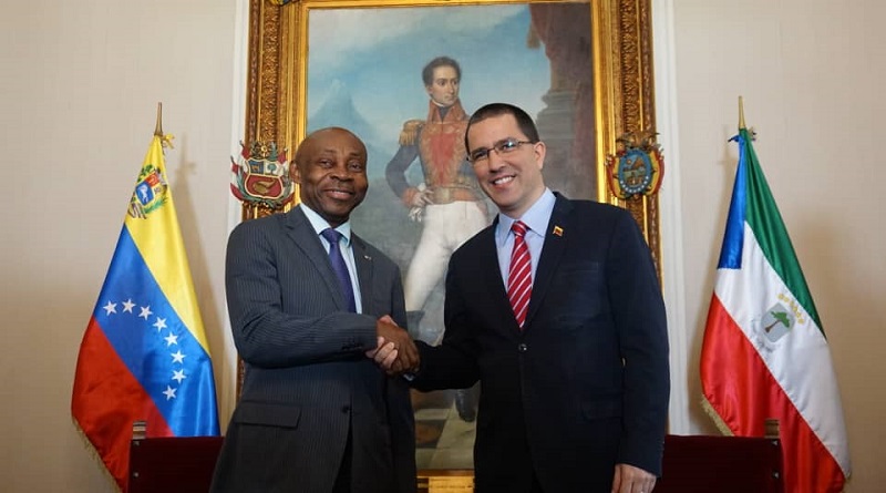 Canciller Jorge Arreaza recibe a altos representantes diplomáticos de África en Caracas