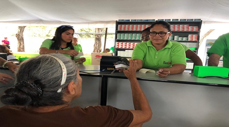 Más de 1500 adultos, jóvenes y niños recibieron medicamentos gratuitos en el Zulia