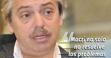 El dólar y el riesgo país bajan en Argentina tras declaraciones de Alberto Fernández (REUTERS / Agustin Marcarian)