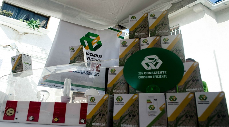 Sustituidos cerca de 7 mil bombillos en comunidad José Manuel Álvarez de Carrizal (Foto Alcaldía Carrizal)