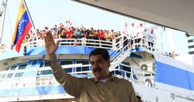 Gobierno Bolivariano inauguró Buque Playa Medina en Sucre
