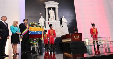 Presidente Maduro: Doscientos años después Venezuela de pie y rebelde ratifica su grito de libertad