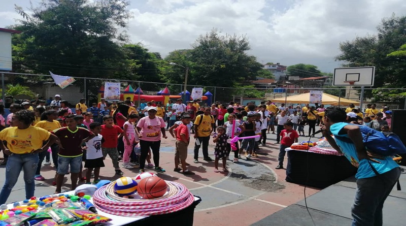 Más de 500 escuelas se mantienen abiertas con los planes vacacionales en Miranda