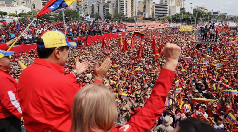 Jefe de Estado reivindica banderas de lucha para enfrentar adversidades