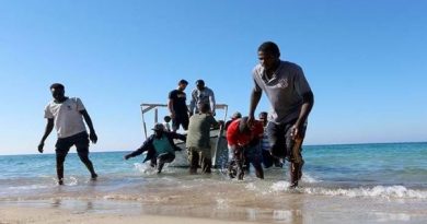 Rescatados más de 300 refugiados por Guardia costera libia