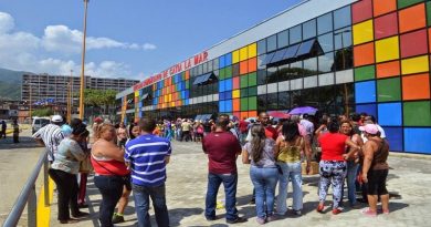 Más de 48 toneladas de alimentos fueron distribuidos en mercados comunitarios de Miranda