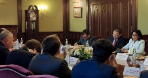 Venezuela y Rusia revisan agenda de cooperación bilateral