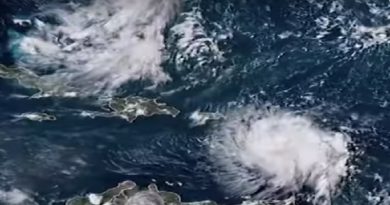 Dorian avanza en huracán categoría 1 al llegar a las Islas Vírgenes de EE.UU