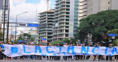 Con caminata Mirandinas expresaron su apoyo y defensa a lactancia materna