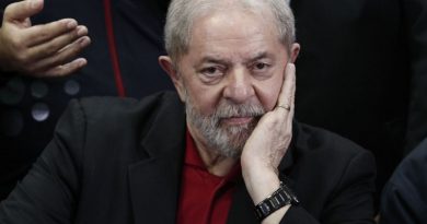 Justicia brasileña autoriza traslado de Lula a cárcel de Sao Paulo y la defensa protesta