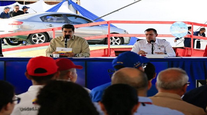 Jefe de Estado acoge propuestas para proteger las aguas marítimas y retirar 350 buques hundidos durante 50 años en costas venezolanas ( (Foto Prensa Presidencial)
