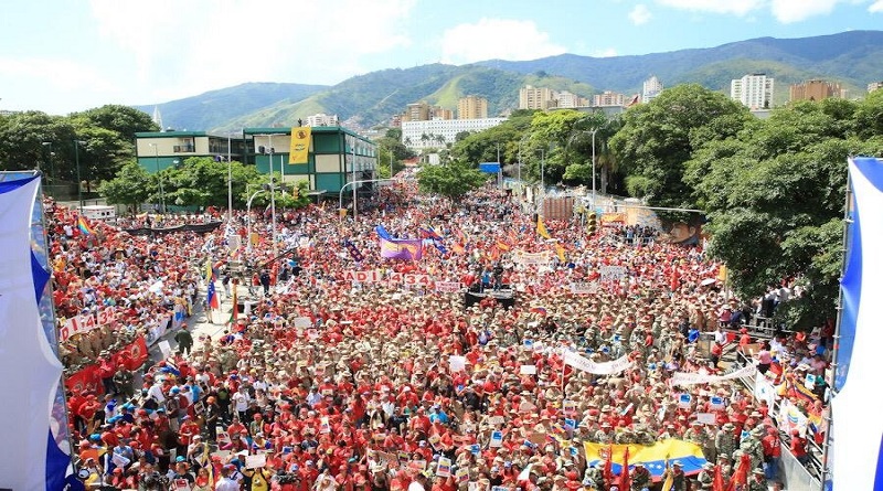 Jefe de Estado venezolano instó a elevar producción para garantizar protección integral al pueblo