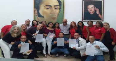 Rinden reconocimientos a inspectores de Salud Pública en Caracas