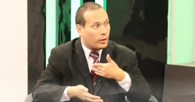 Internacionalista Jean Paul Merzt: Gobiernos que aprovechan de la situación de los migrantes para recibir dinero de asociaciones humanitarias