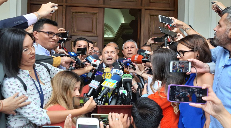 Bloque de la Patria manifiesta que AN se negó a investigar vínculos Guaidó-Los Rastrojos