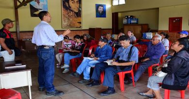 Miranda: Establecen alianzas para dotar de insumos a agricultores de Guaicaipuro