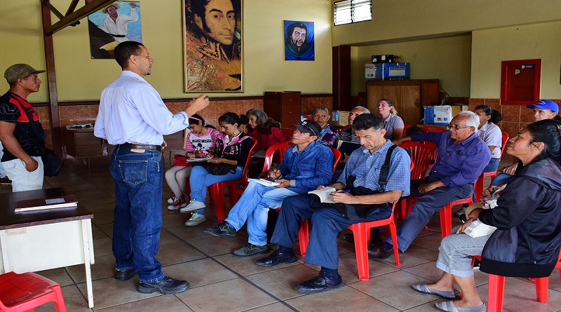 Miranda: Establecen alianzas para dotar de insumos a agricultores de Guaicaipuro