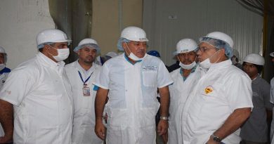 Ministro Piñate inspeccionó funcionamiento de los CPT en empresa beneficiadora de pollos