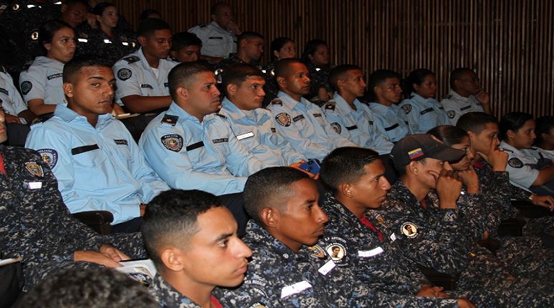 Más de 130 funcionarios públicos y Poder Popular participaron en V foro de DDHH