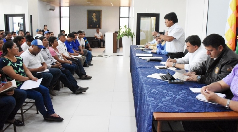 Instalan mesas de trabajo en Bolivia para elaborar plan postincendio en la Chiquitania