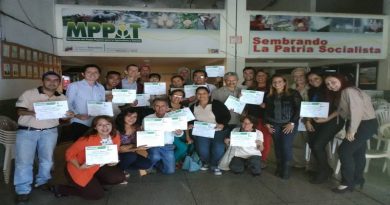 Realizan diplomado para promover nuevos diseños de sistemas cacaoteros en el estado Aragua