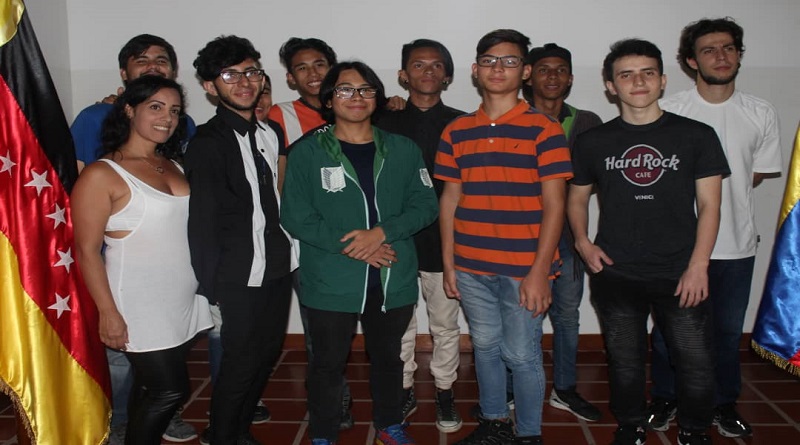 Realizan 1er torneo de vídeo juegos electrónicos en  Miranda