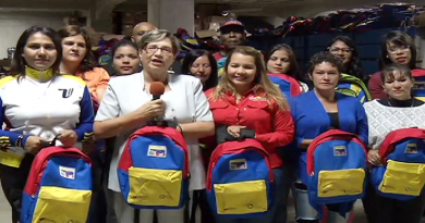 Más de 350.000 Estudiantes Reciben Dotación Escolar en Miranda