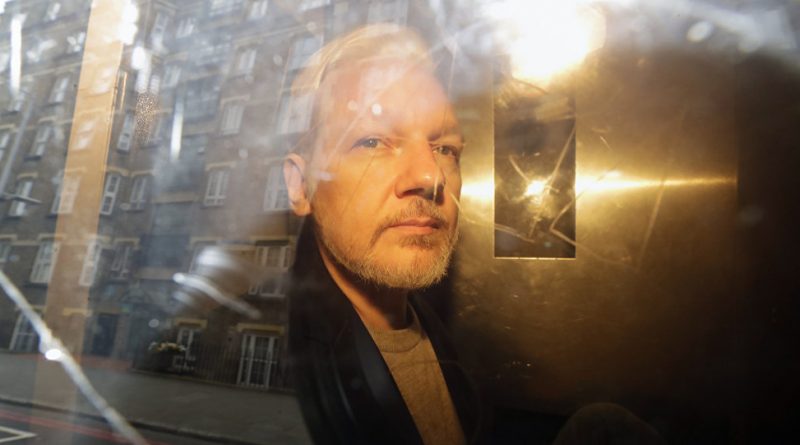 Una empresa de seguridad española espió a Assange en Londres por petición de EEUU