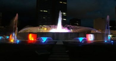 Fuente de Plaza Venezuela vuelve a iluminar la ciudad de Caracas