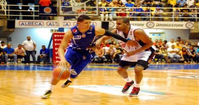 Venezolano Jhornan Zamora debutó en Francia con 17 puntos