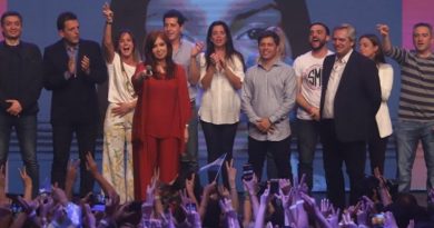 Cristina Fernández pide "responsabilidad" a Macri hasta último día de su mandato