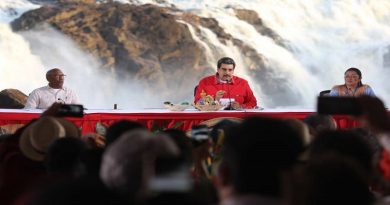 Invitados a otros países Pueblos Originarios venezolanos a exponer sus logros durante la Revolución