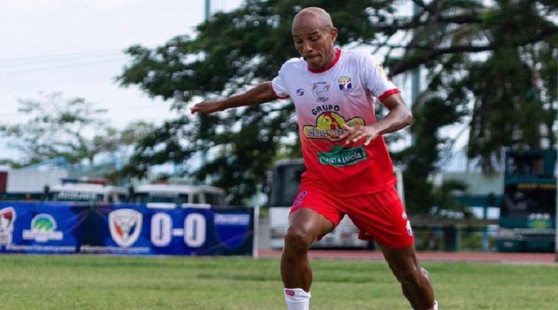 David McIntosh cuelga sus botines tras 27 años de trayectoria profesional