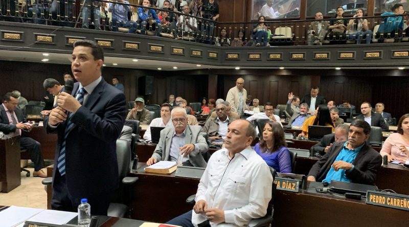 Bancada de la Patria de la AN propuso este martes debatir amenaza paramilitar contra Venezuela