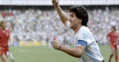 Jefe de Estado felicita a Maradona por su cumpleaños y agradece su compromiso con causas justas de los pueblos