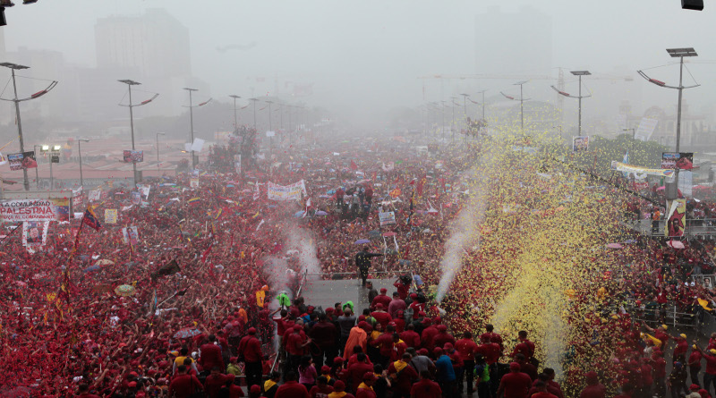 Hace 7 años el comandante Chávez iluminó los corazones de aquella avalancha de amor en las calles de Caracas