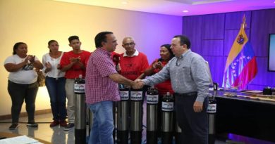 Entregan motores de bomba de agua para beneficiar a unas 100 mil personas en municipio Zamora de Aragua