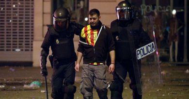 Más de 180 heridos deja quinto día de manifestaciones en Cataluña