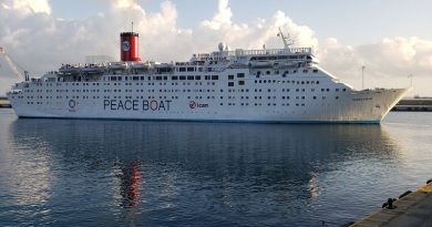 Barco de La Paz arriba al puerto de La Guaira en su vigésima sexta visita al país